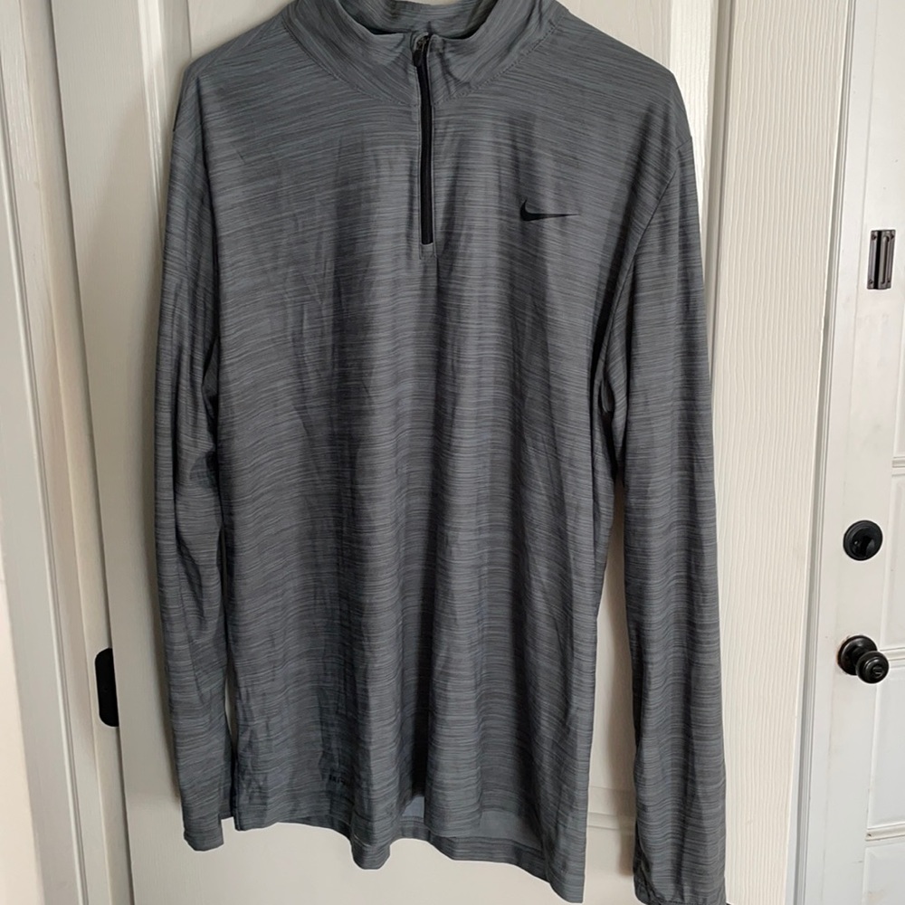 NIKE dri-fit 1/4 zip
